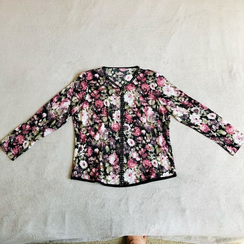 Women’s Floral and Rhinestone Zipper Cardigan